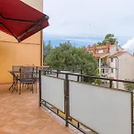 Valnea - Apartment For Five People In The Center Of Porec