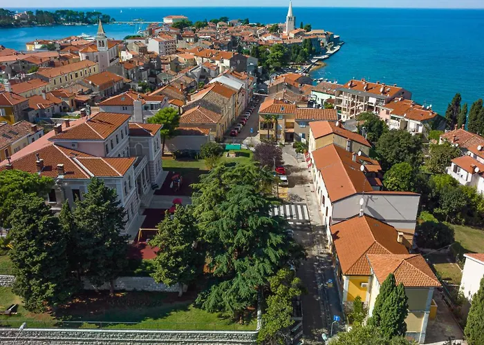 Valnea - Apartment For Five People In The Center Of Porec