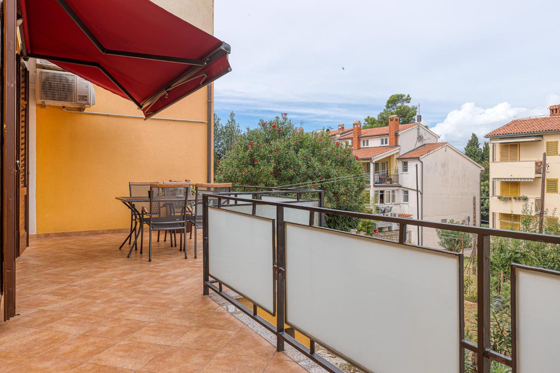 Valnea - For Five People In The Center Of Apartment