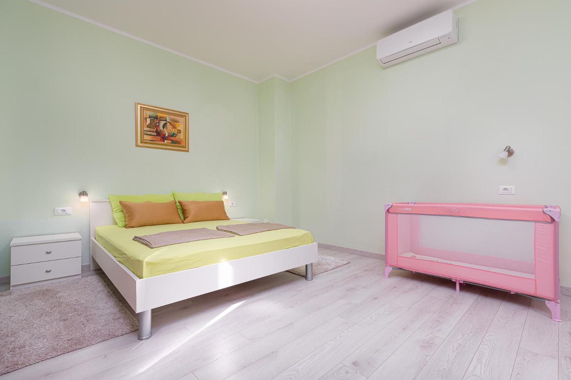 Valnea - For Five People In The Center Of Apartment Poreč